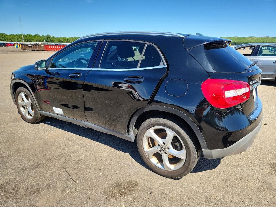 2019 MERCEDES-BENZ GLA 250 2