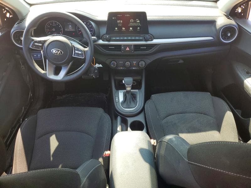 2021 KIA FORTE FE 8
