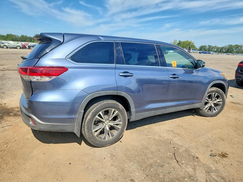 2019 TOYOTA HIGHLANDER LE 3