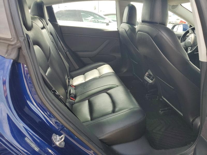 2018 TESLA MODEL 3 10