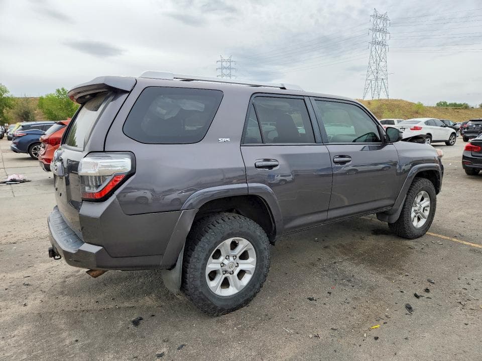 2017 TOYOTA 4RUNNER SR5 3