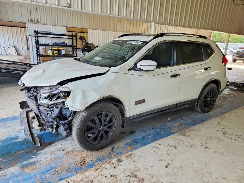 2017 NISSAN ROGUE SV