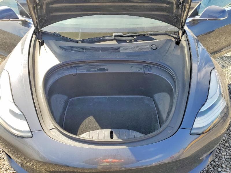 2018 TESLA MODEL 3 11