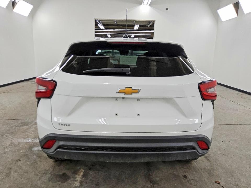 2026 CHEVROLET TRAX LS 6