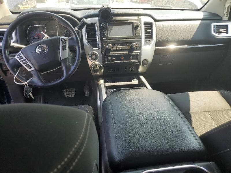 2018 NISSAN TITAN XD S 8