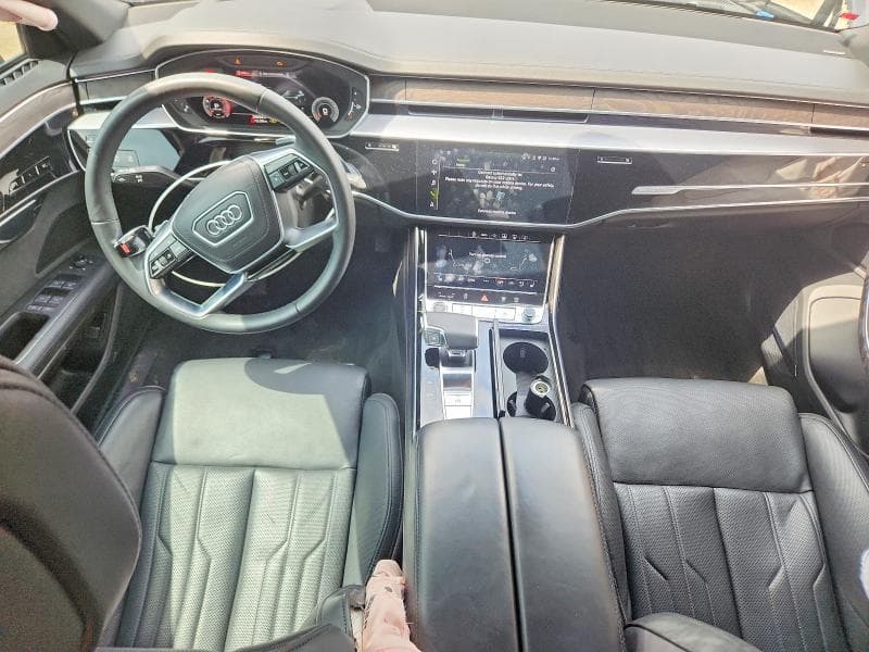 2022 AUDI A8 L 8