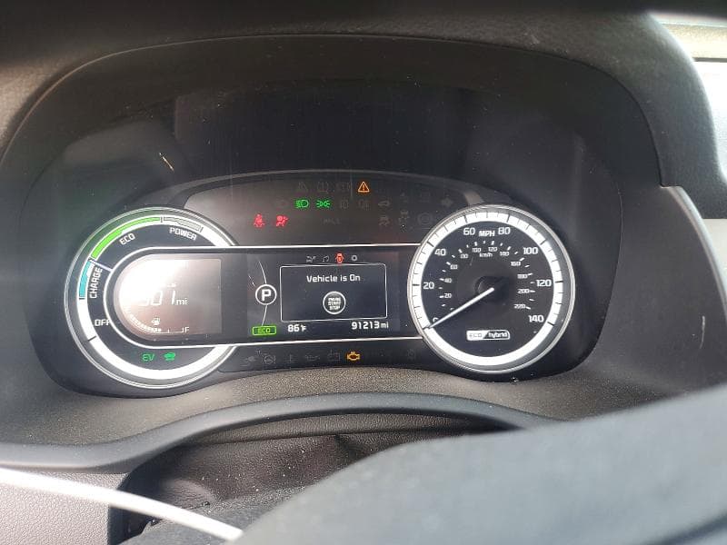 2018 KIA NIRO LX 9