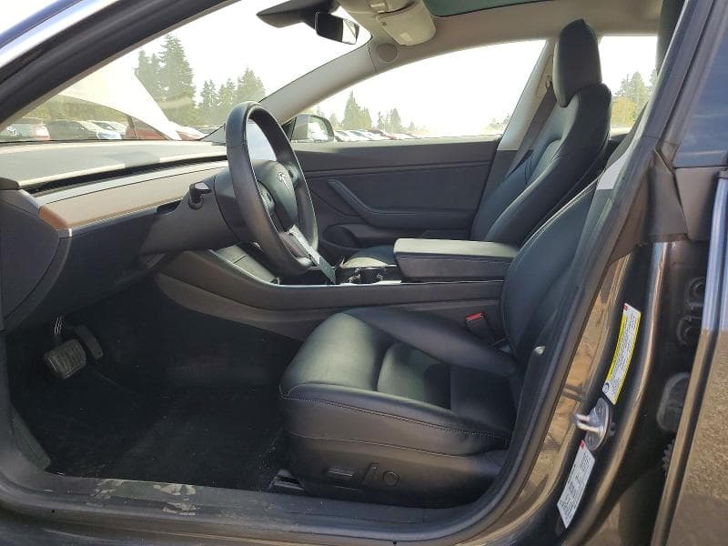 2018 TESLA MODEL 3 7