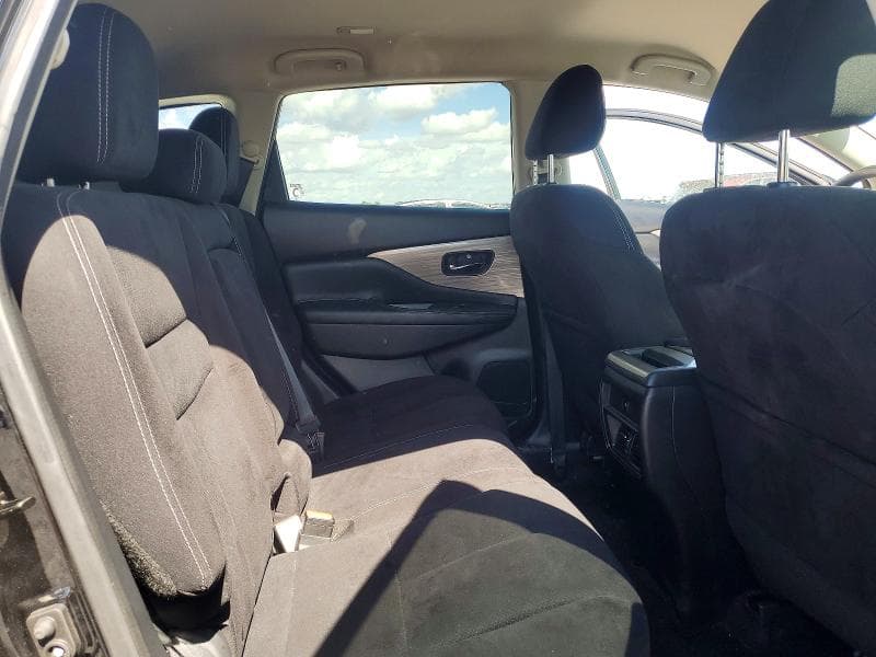 2018 NISSAN MURANO S 11