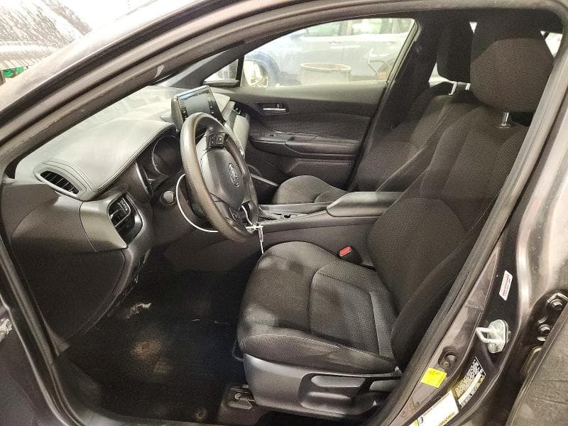 2019 TOYOTA C-HR LE 7