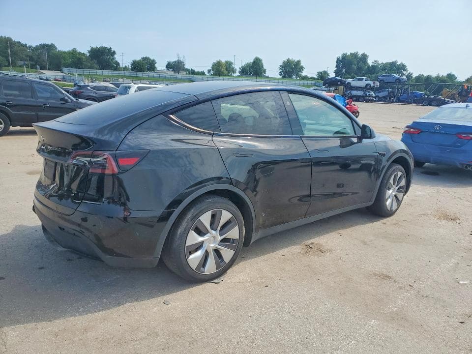 2024 TESLA MODEL Y 3