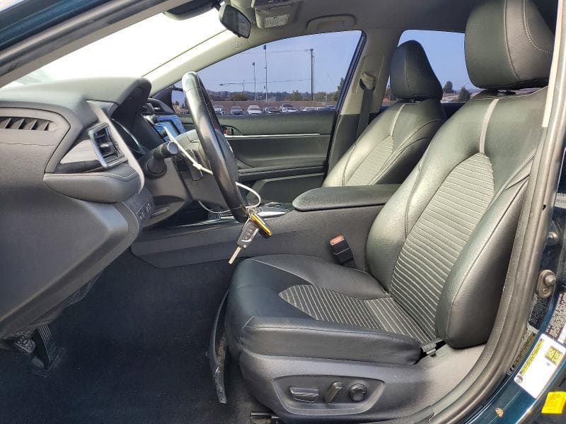 2019 TOYOTA CAMRY SE 7