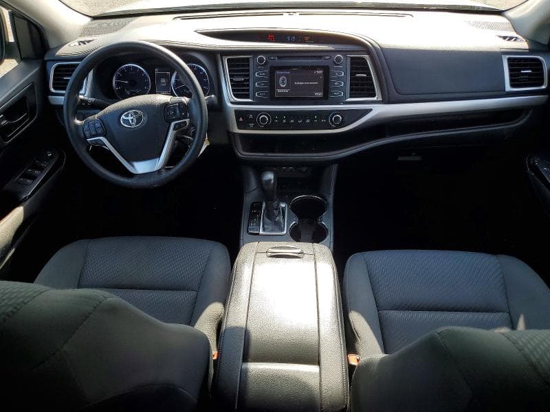 2019 TOYOTA HIGHLANDER LE 8