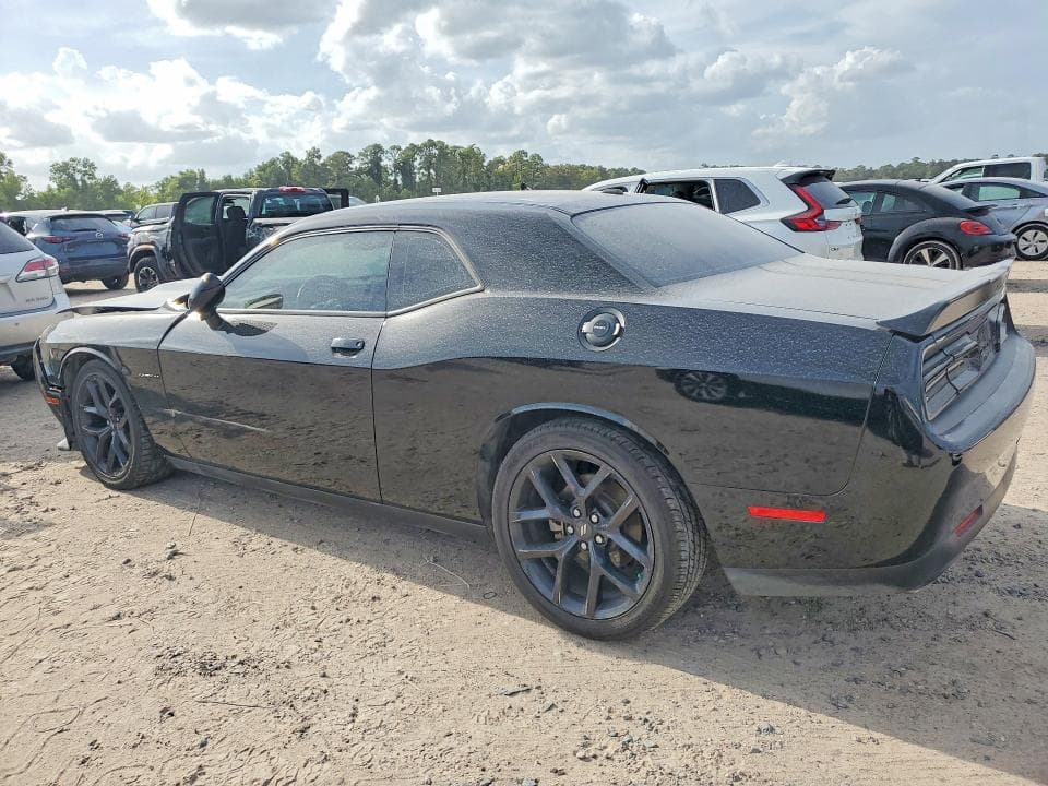 2022 DODGE CHALLENGER R/T 2