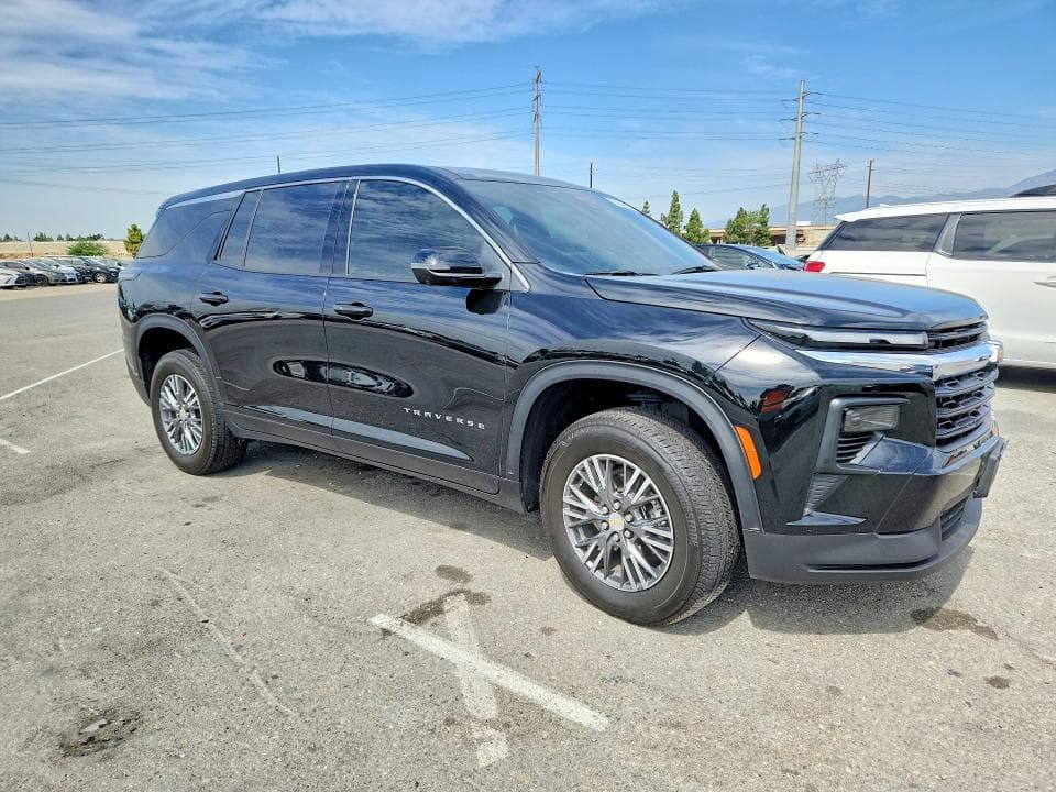 2024 CHEVROLET TRAVERSE LS 4
