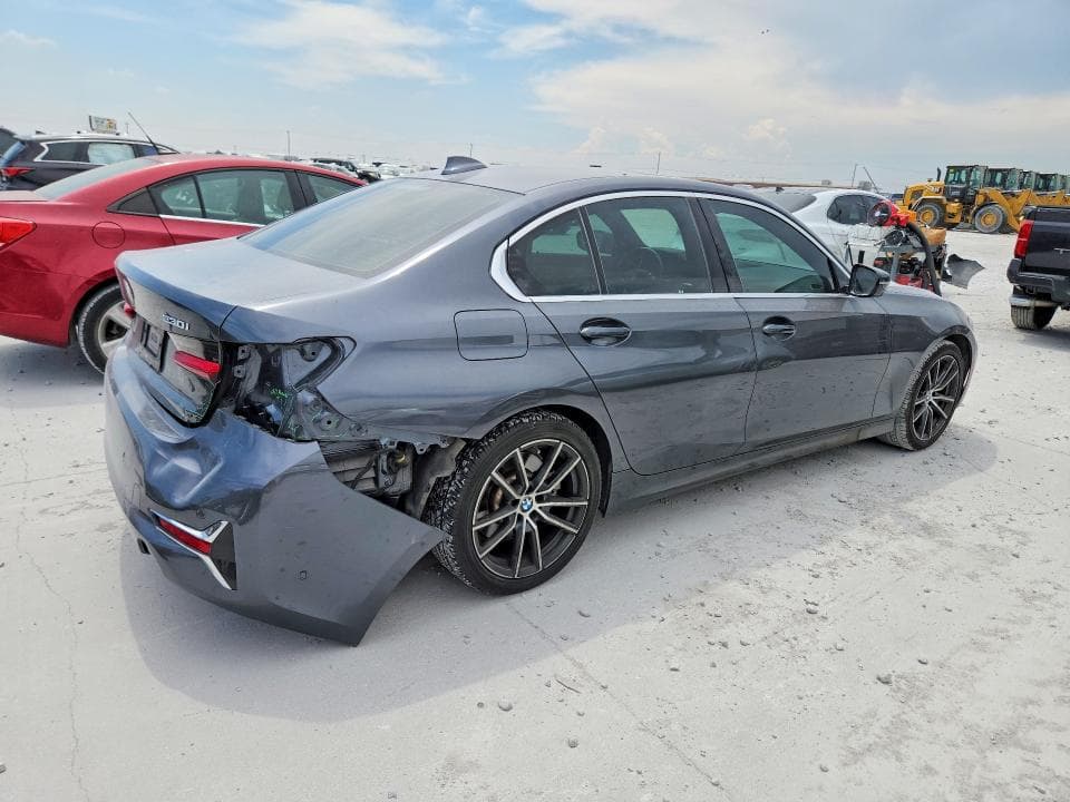 2019 BMW 330I 3