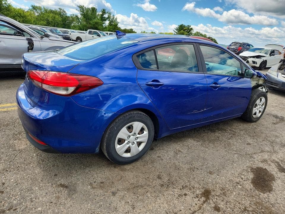 2017 KIA FORTE LX 3