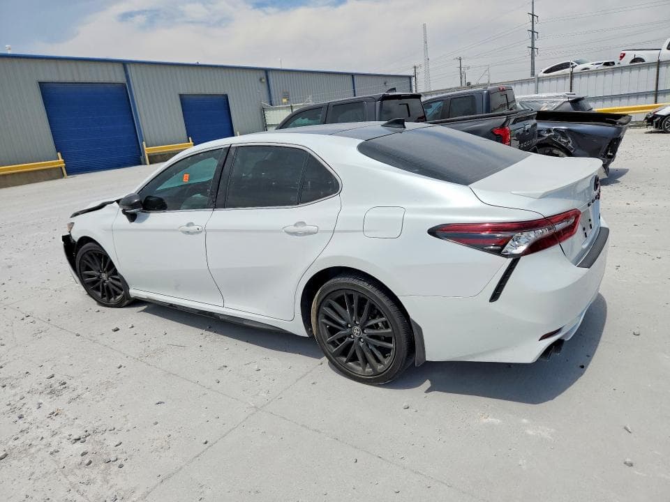 2023 TOYOTA CAMRY XSE 2