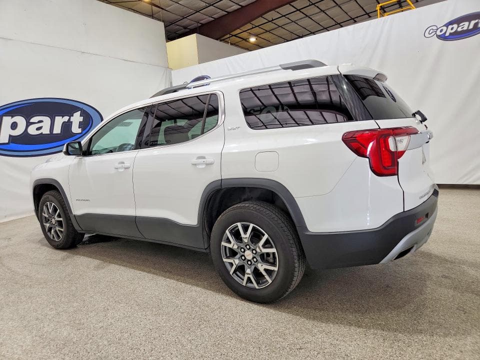 2023 GMC ACADIA SLT 2