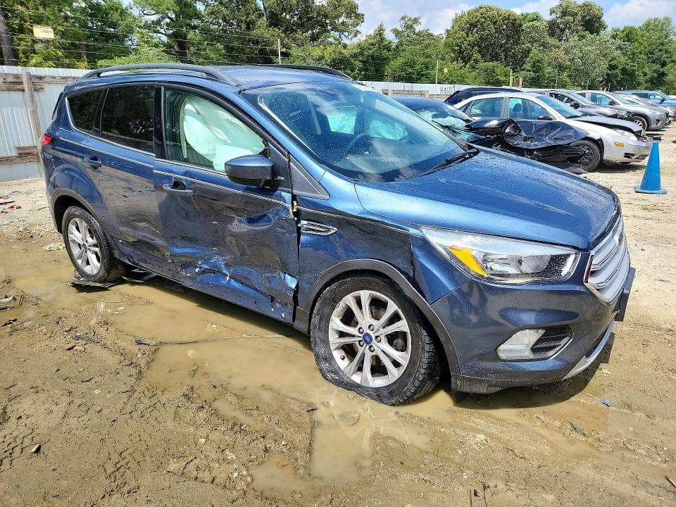 2018 FORD ESCAPE SE 4