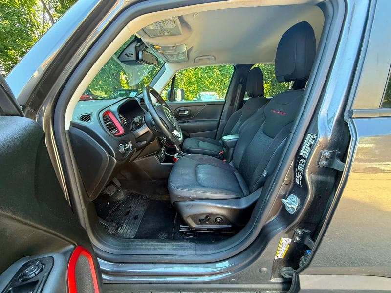 2021 JEEP RENEGADE TRAILHAWK 11