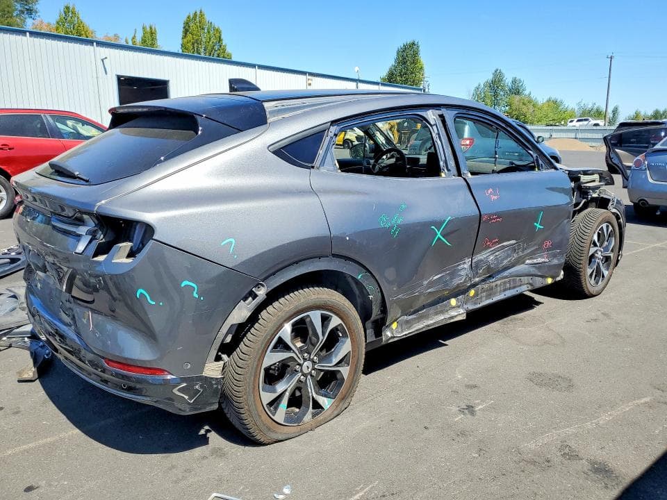 2021 FORD MUSTANG MACH-E PREMIUM 3