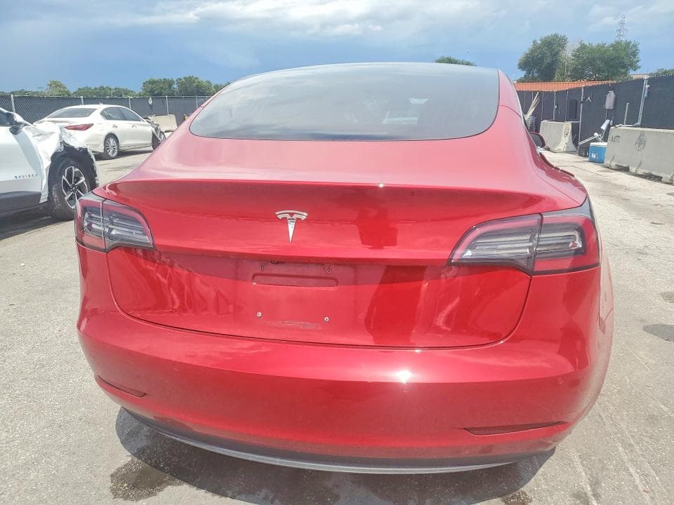 2018 TESLA MODEL 3 6