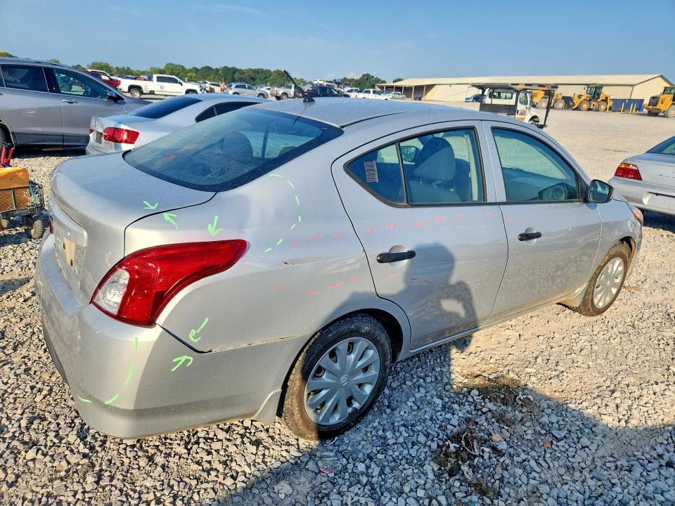 2019 NISSAN VERSA S 3