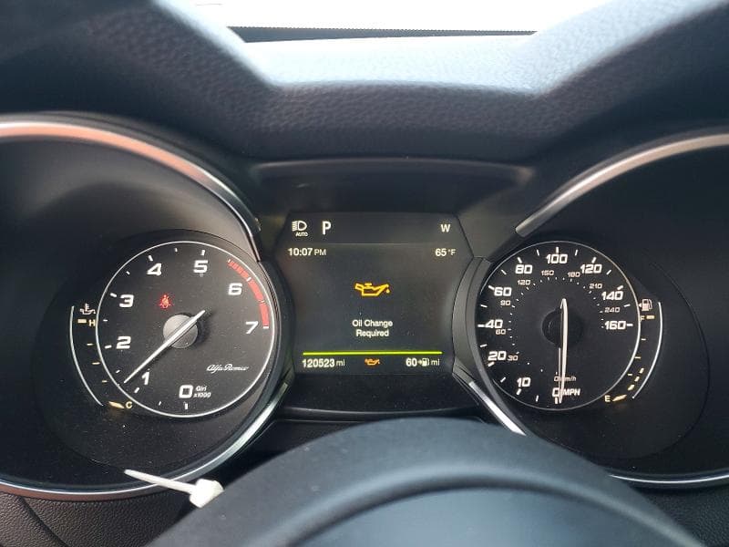 2018 ALFA ROMEO STELVIO SPORT 9
