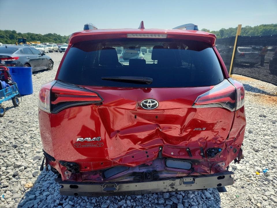 2017 TOYOTA RAV4 XLE 6