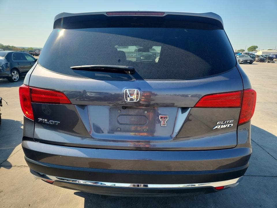 2017 HONDA PILOT ELITE 6