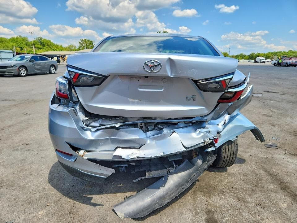 2018 TOYOTA YARIS IA BASE 6