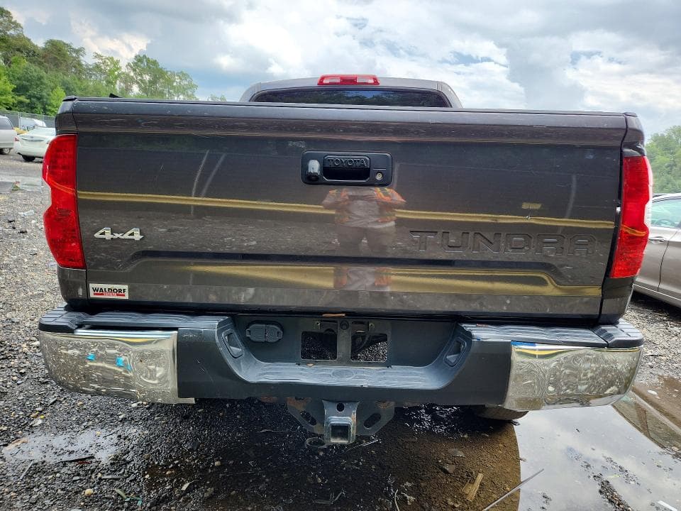 2019 TOYOTA TUNDRA SR5 6