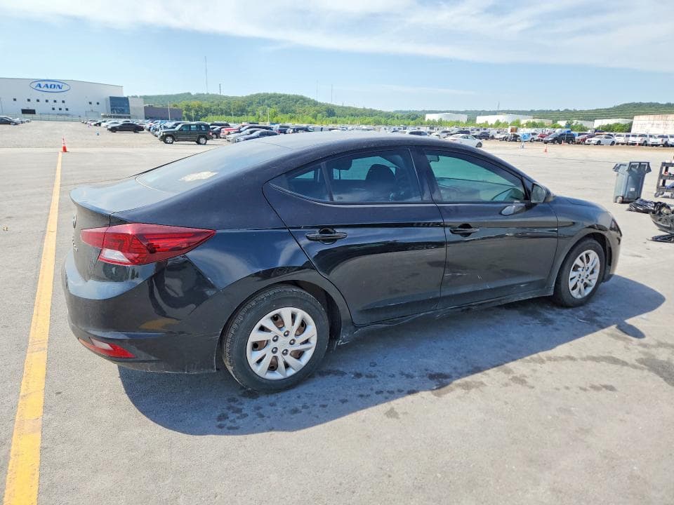 2020 HYUNDAI ELANTRA SE 3
