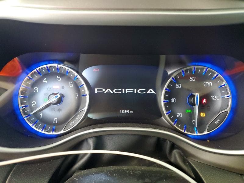 2020 CHRYSLER PACIFICA TOURING L PLUS 9