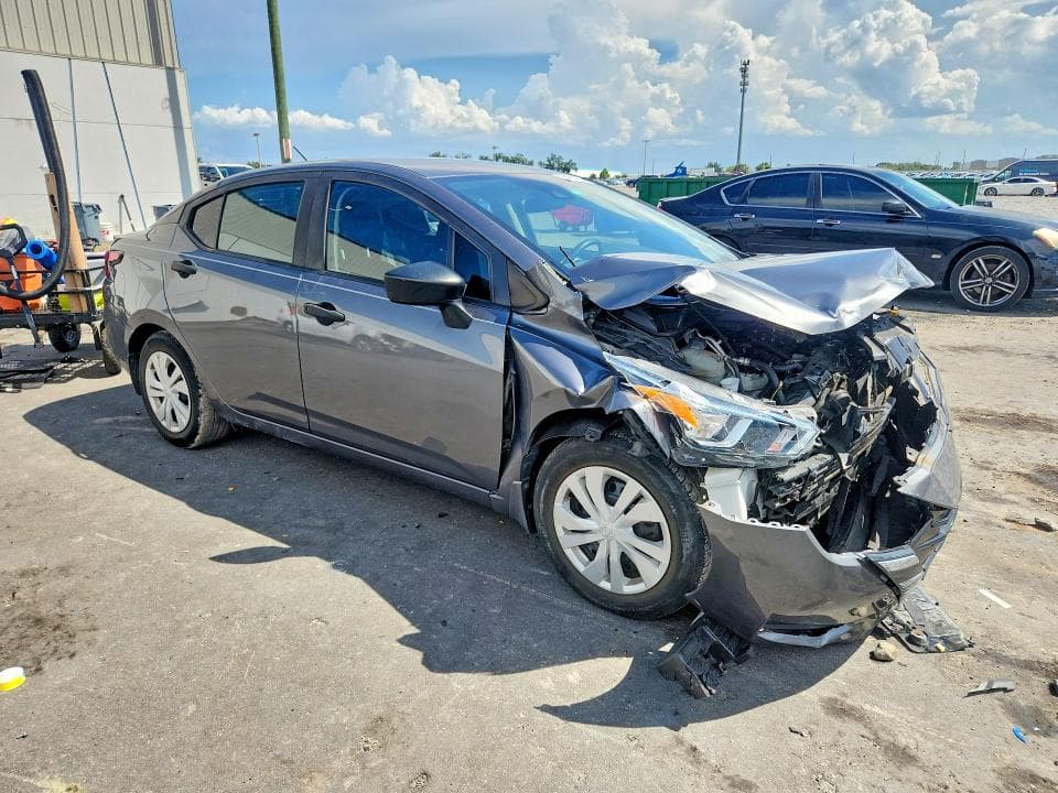2023 NISSAN VERSA S 4