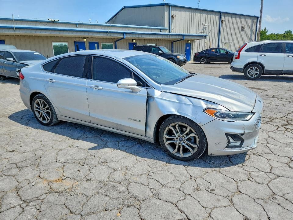 2019 FORD FUSION TITANIUM 4