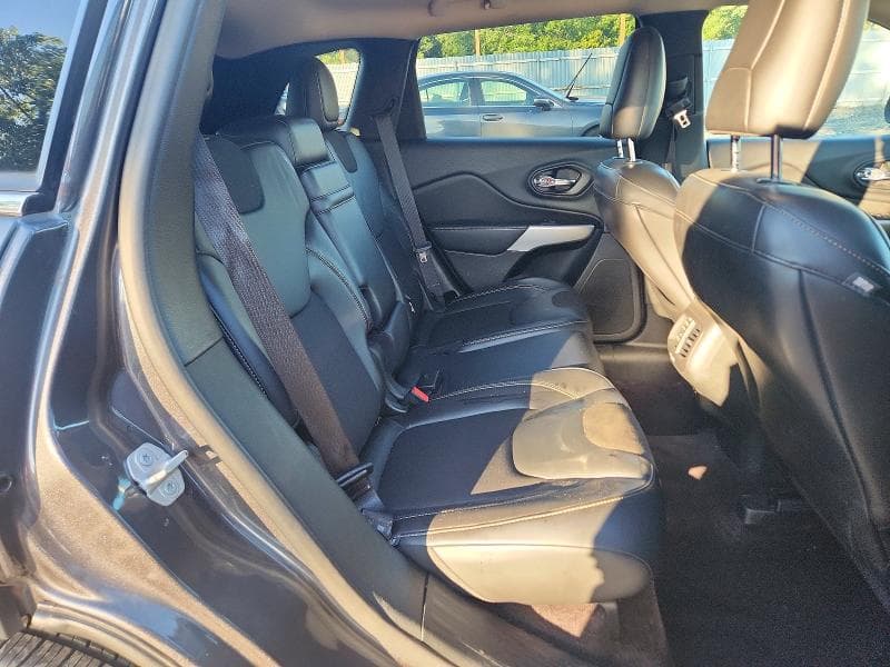 2018 JEEP CHEROKEE LATITUDE PLUS 11