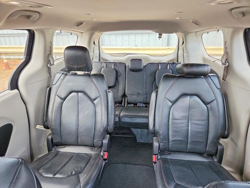 2020 CHRYSLER PACIFICA TOURING L 10