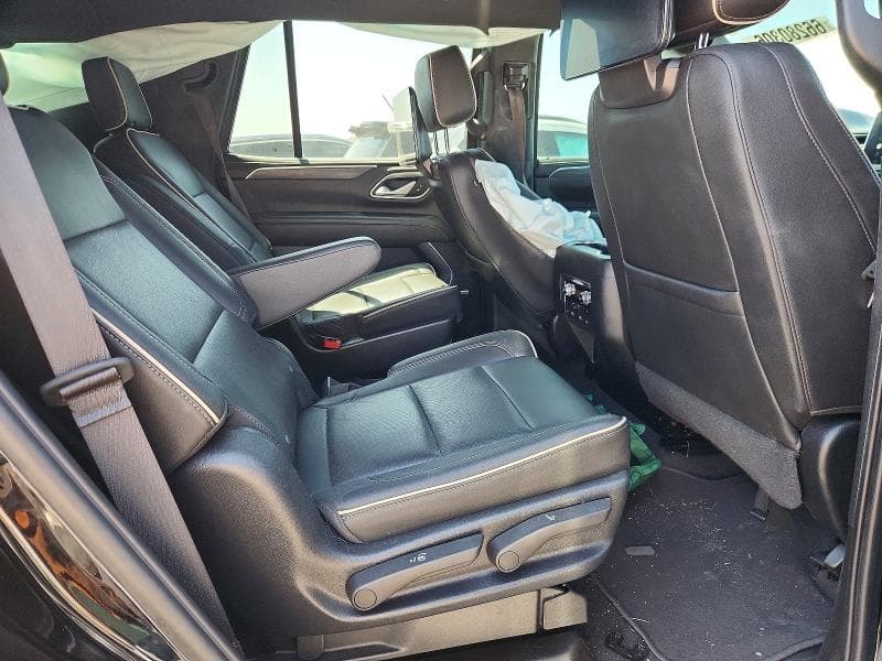 2022 GMC YUKON SLT 11