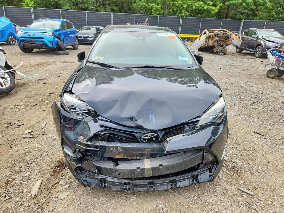 2017 TOYOTA COROLLA XLE 5