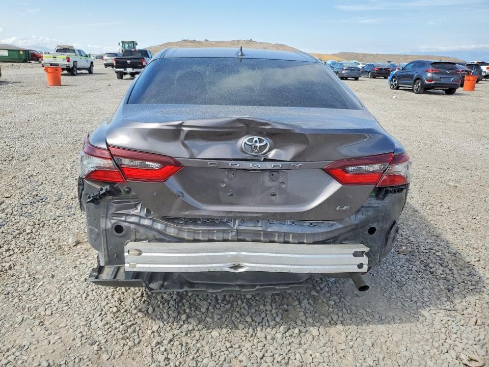 2022 TOYOTA CAMRY LE 6