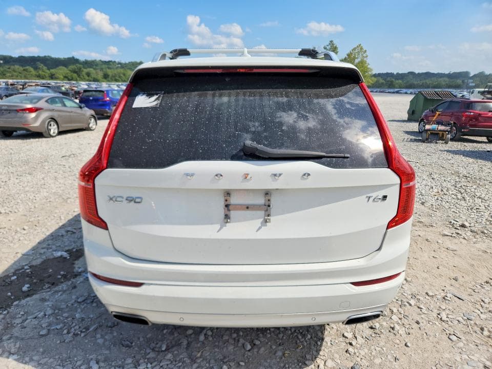 2017 VOLVO XC90 T6 6