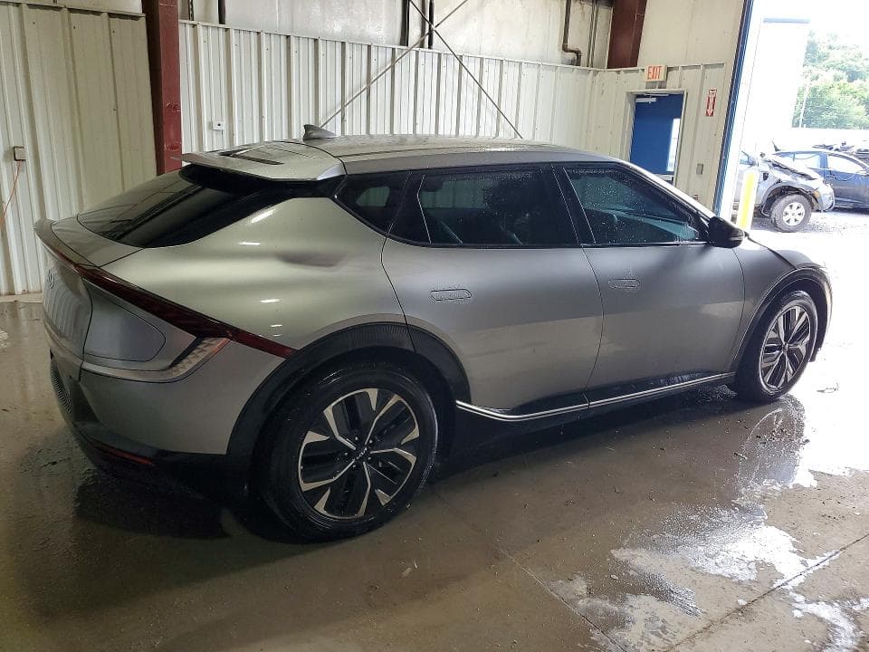 2024 KIA EV6 WIND 3