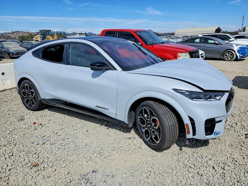 2021 FORD MUSTANG MACH-E GT 4