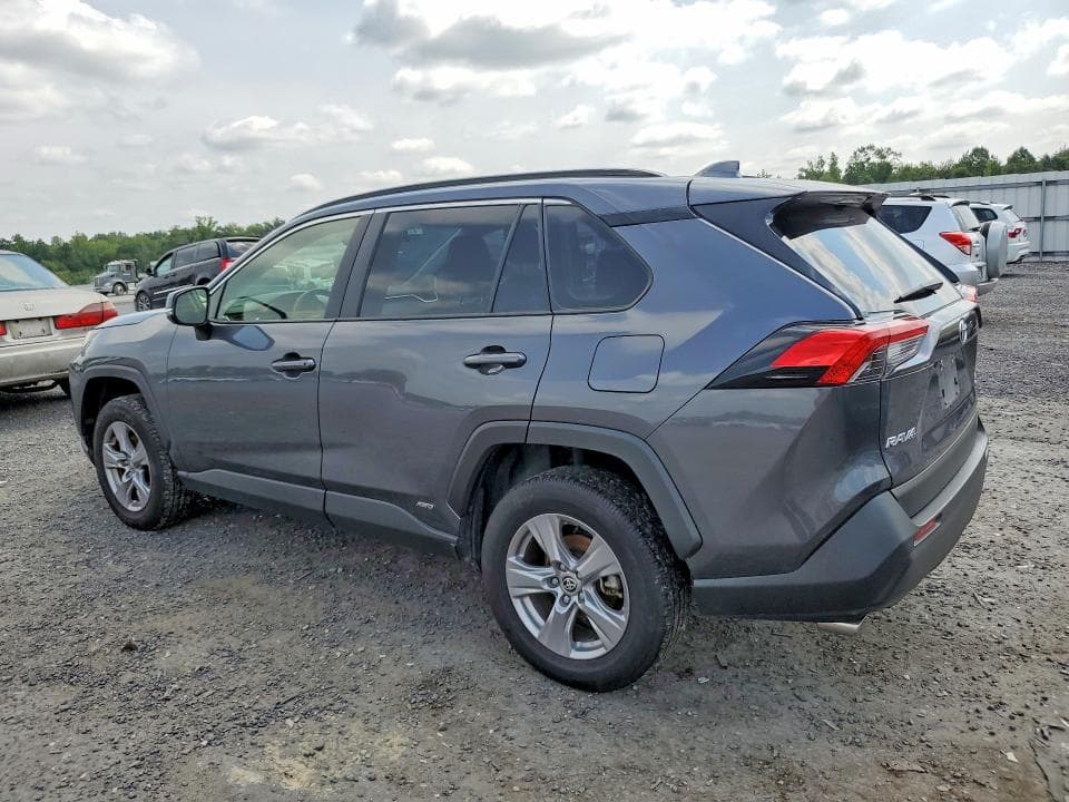 2025 TOYOTA RAV4 LE 2