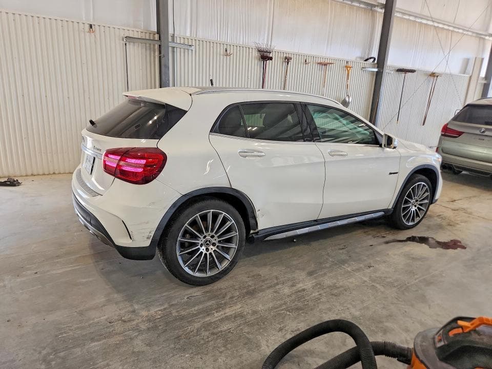 2019 MERCEDES-BENZ GLA 250 4MATIC 3