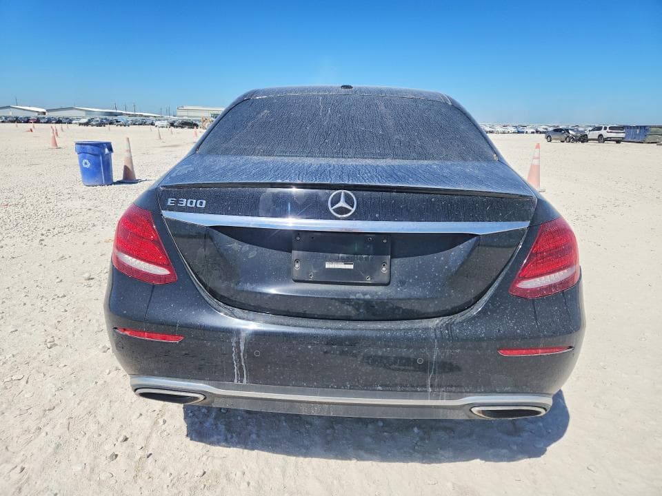 2017 MERCEDES-BENZ E 300 6