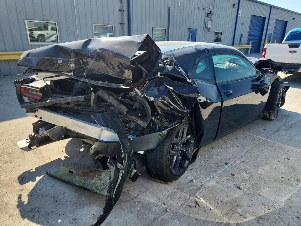 2022 DODGE CHALLENGER R/T 3