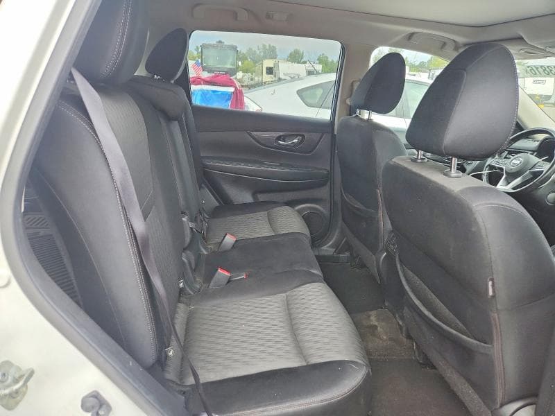 2017 NISSAN ROGUE SV 10